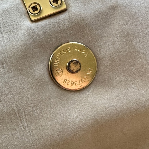 White Mulitcolored LV Handbag - Picture 8 of 8